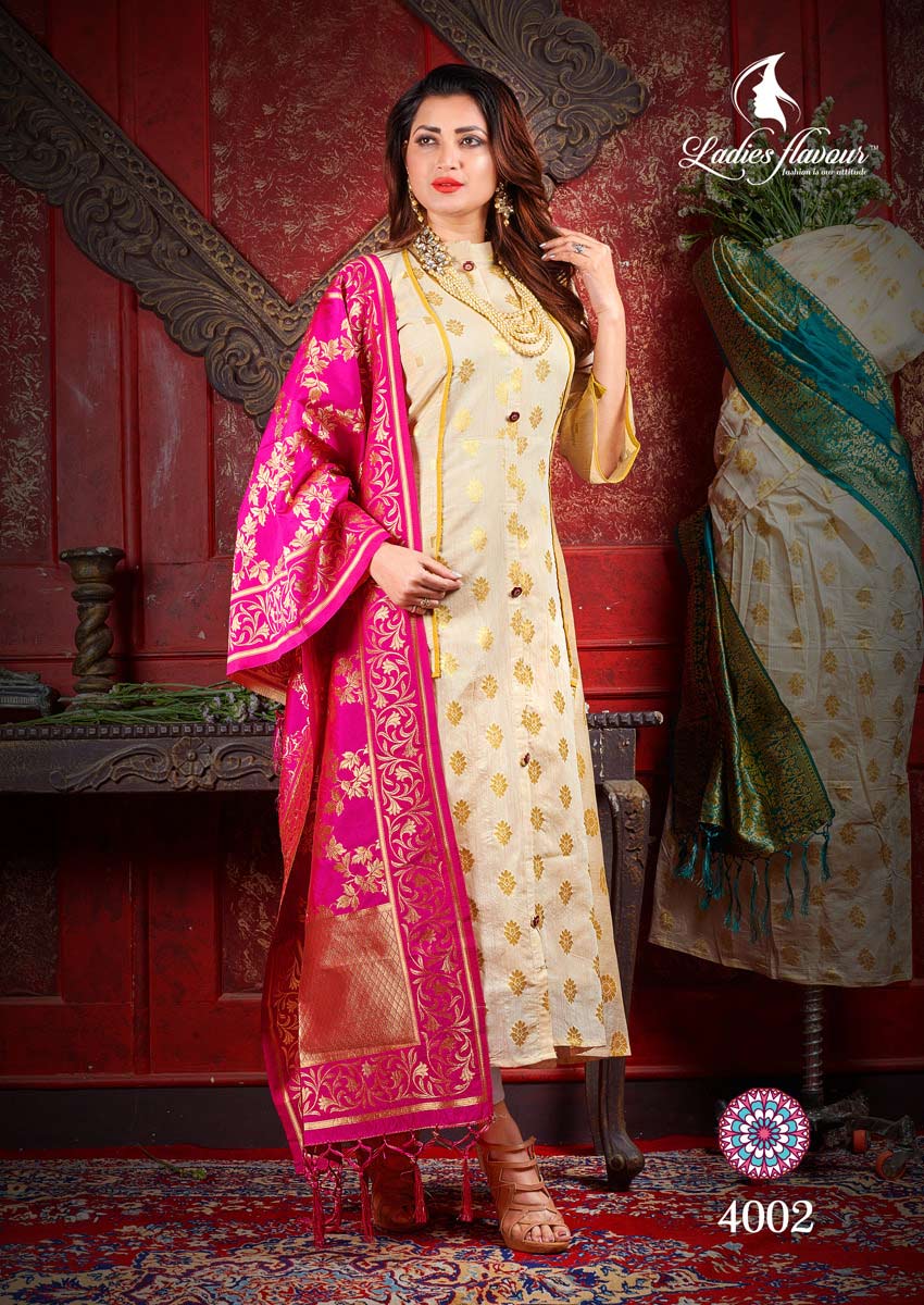 Manikarnika Ladies Flavour Chanderi Jacquard Kurti Manikarnika Ladies Flavour Chanderi Jacquard Kurti