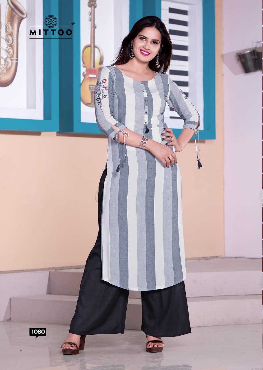 Mittoo Saawariya Handloom Rayon Kurti With Palazzo Mittoo Saawariya Handloom Rayon Kurti With Palazzo